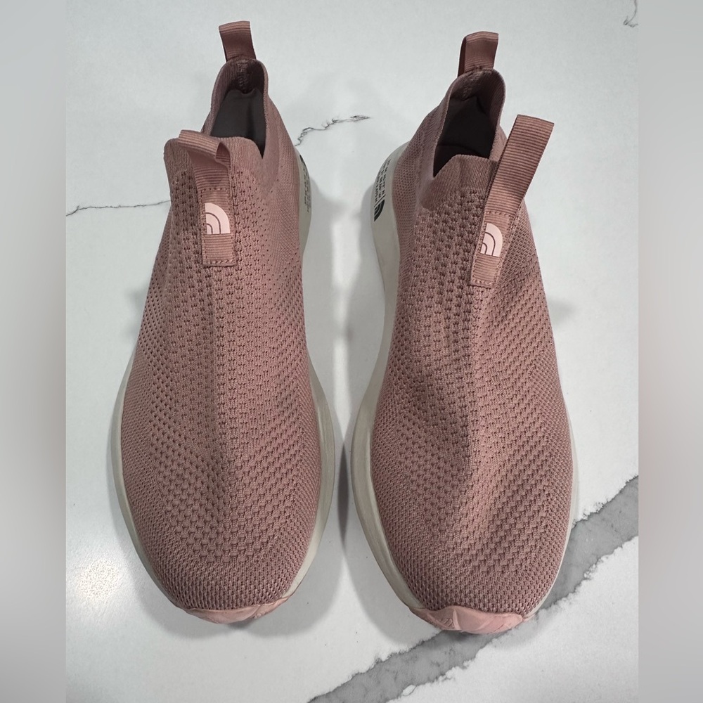 The North Face Women's Dusty Rose Slip-On “Recovery” Sneakers Size W11